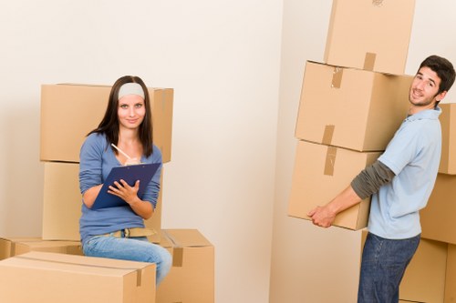 Local Hammersmith moving support for apartments and offices